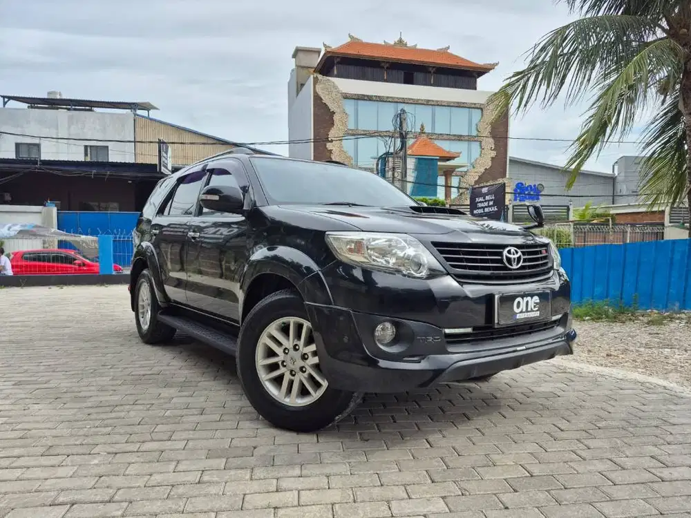 Toyota Fortuner VNT TRD 2.5 2013
