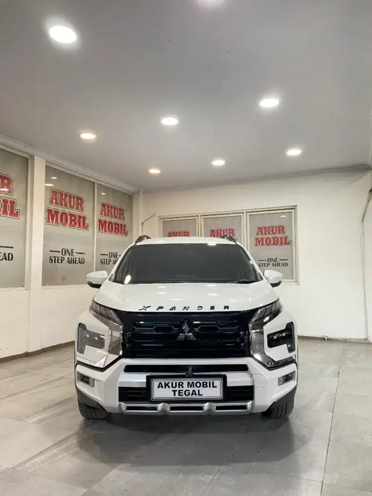 DP 35JT XPANDER CROSS PREMIUM PLUS MATIC 2023 PUTIH FUL ORI SIAP PAKAI