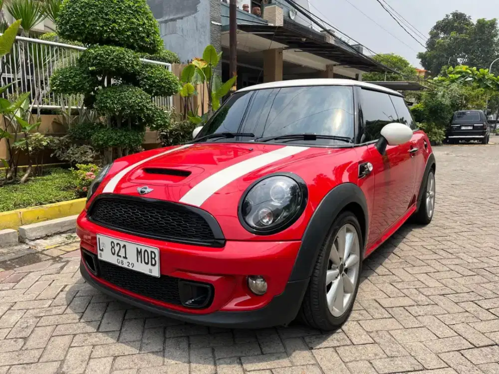 Mini Cooper S AT tahun 2013. Istimewa Full Orisinil