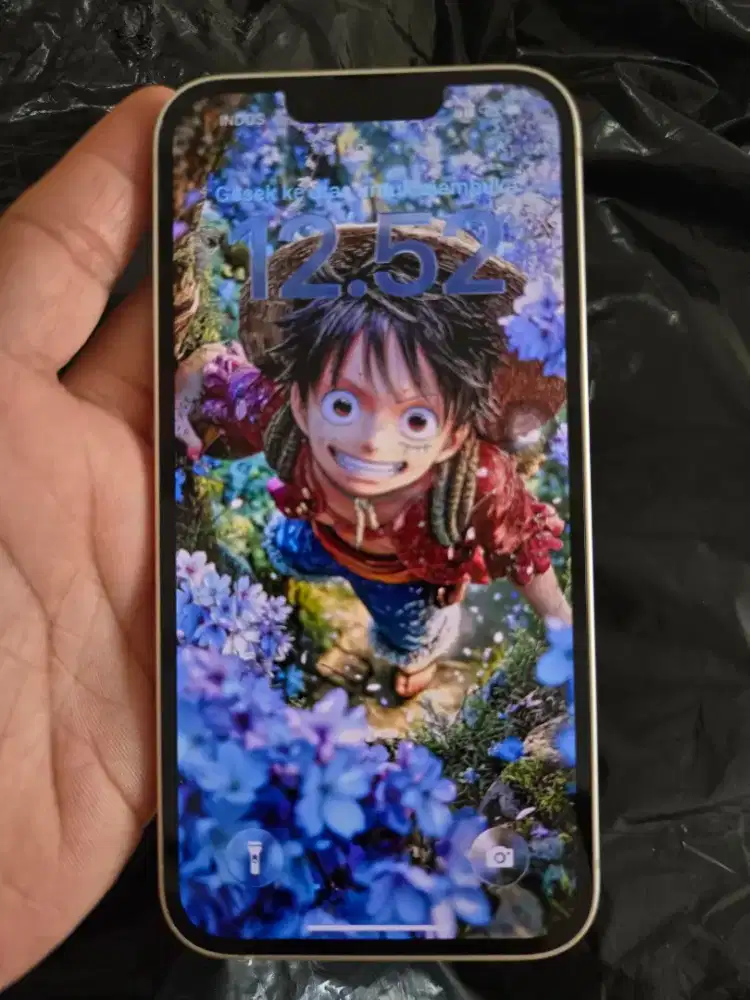 Iphone 13 128gb garansi resmi ibox fullset mulus kinyis