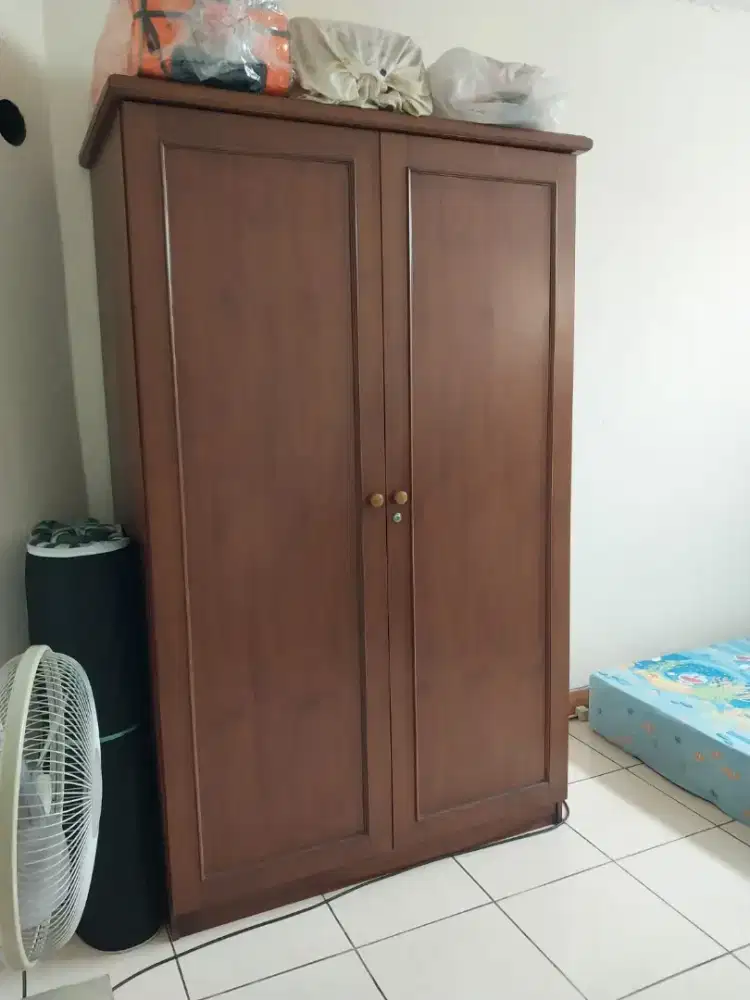 Lemari pakaian kayu  asli
