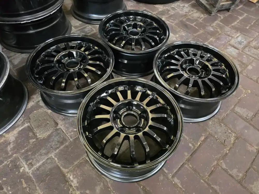 Velg R15 Innova Hilux Rangga Taruna Granmax Grandmax Trajet APV Carry