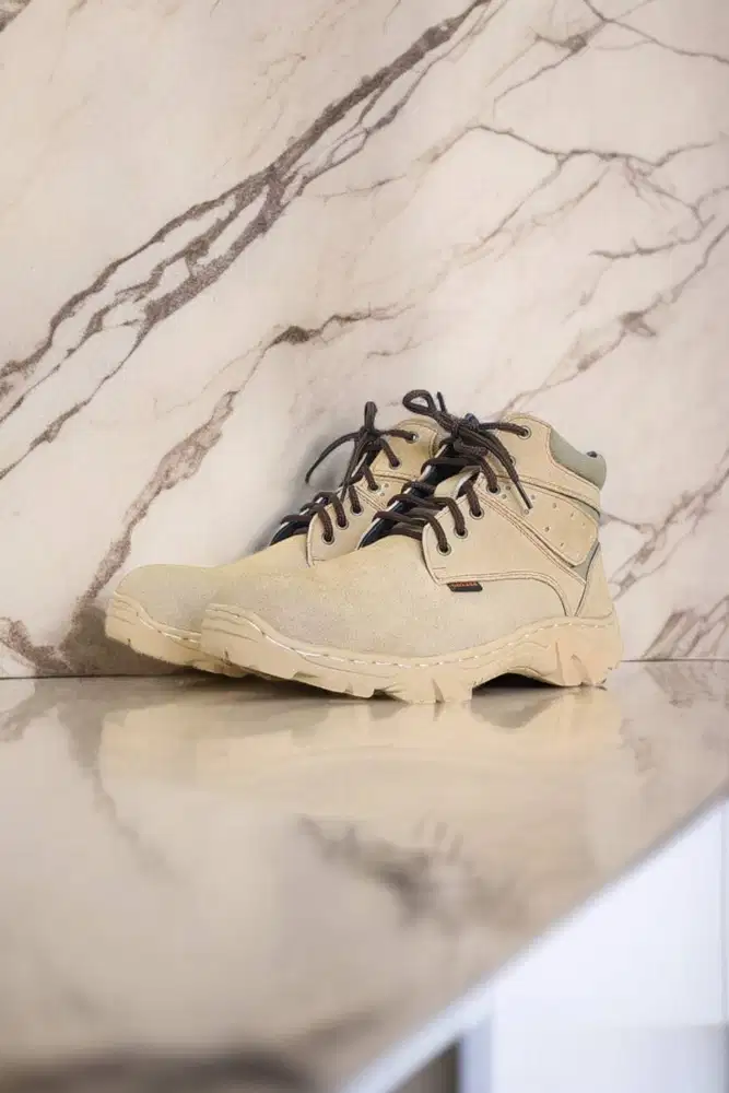 Berkualitas Sepatu safety standar tambang Cibinong