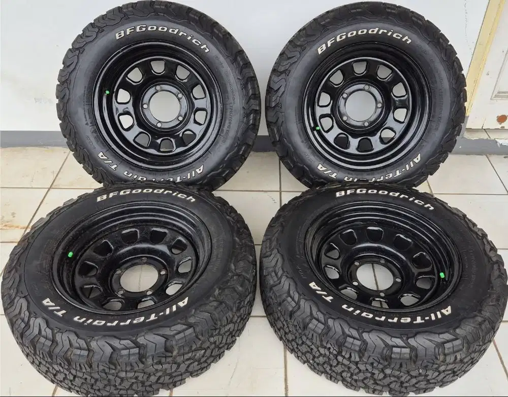 Ban bf goodrich ko2 4pcs 98% 215 70 r16 jimny set velg daytona 4pcs