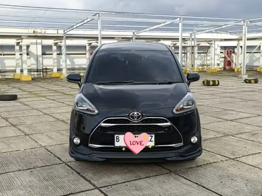 (KM78RB) TOYOTA SIENTA Q 1.5 AT 2017/PAJAK 1-2027 PANJANG