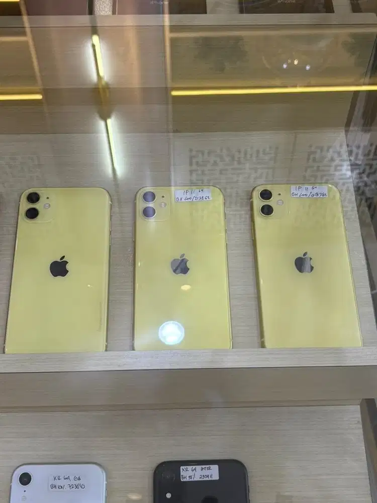 Kredit hp iphone 11 bunga 0% free 2x cicilan