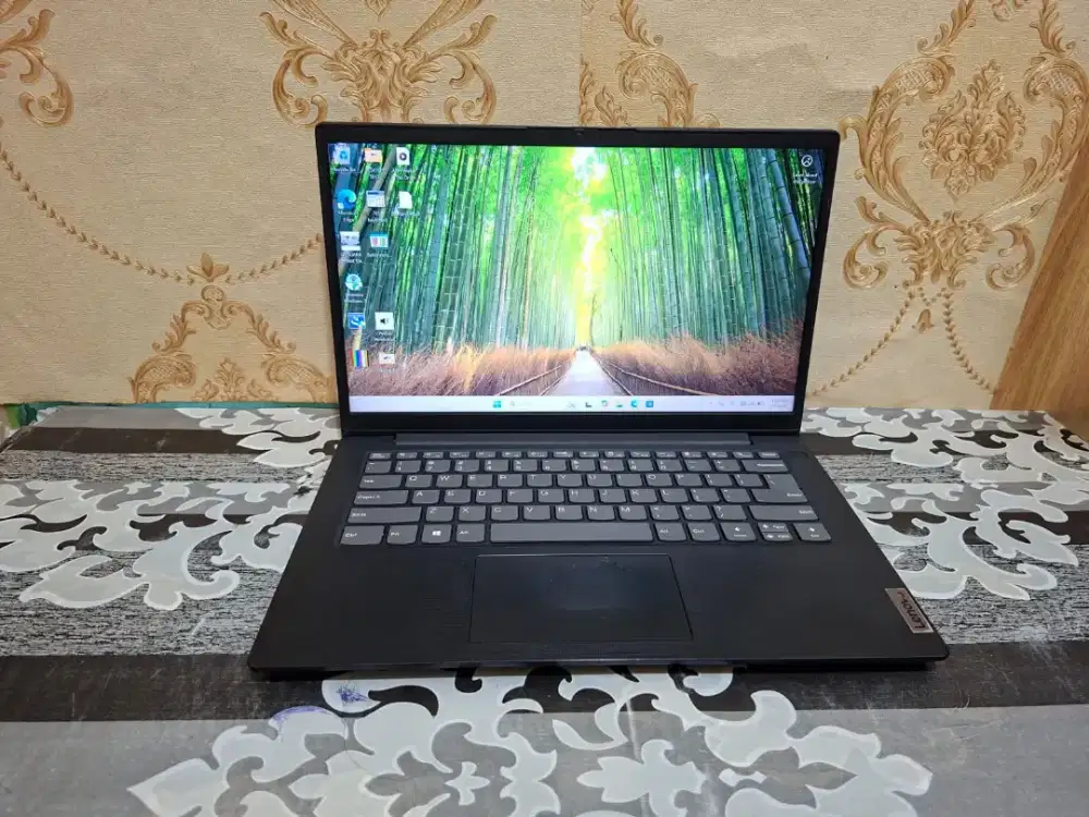 LAPTOP LENOVO 82KA (Ideapad) -CORE I3 GEN11- SSD 512GB -8GB -MULUS