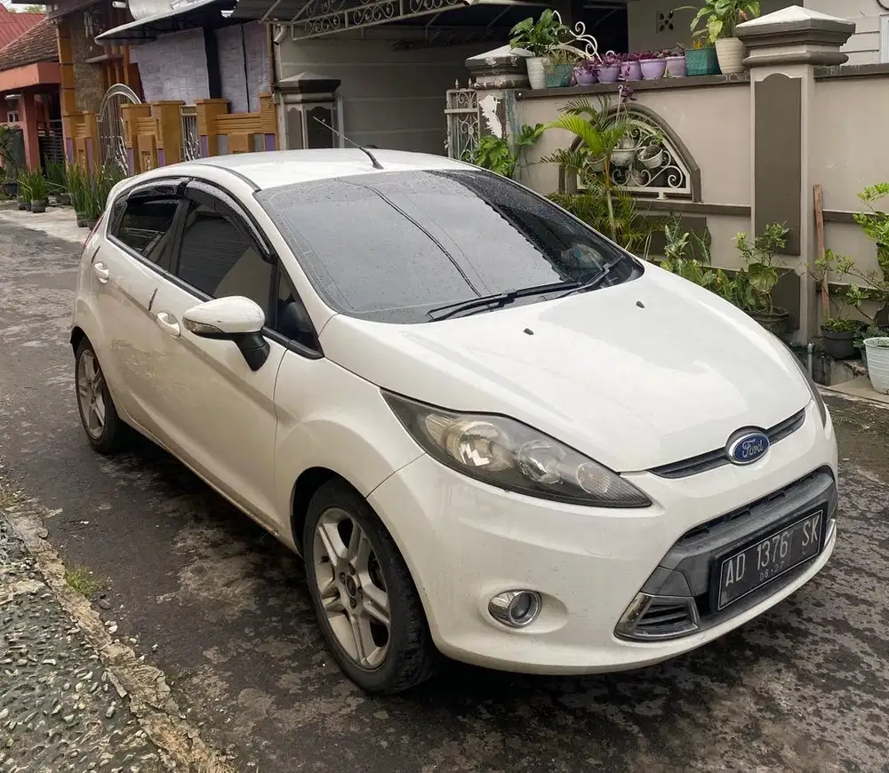 Ford Fiesta 1.6 S 2011 automatic