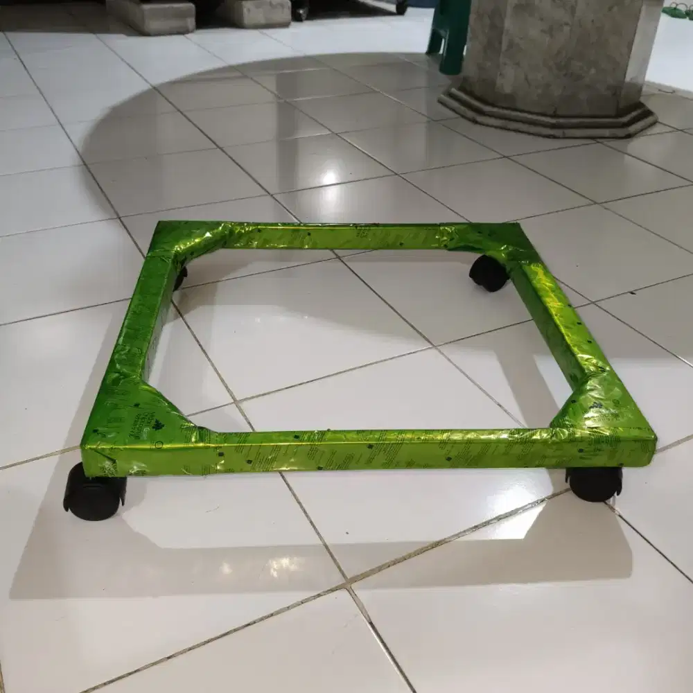 Kaki kulkas ada roda nya