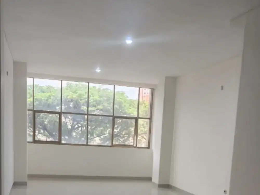 Dijual dan Disewakan Ruko Golf Lake Paris