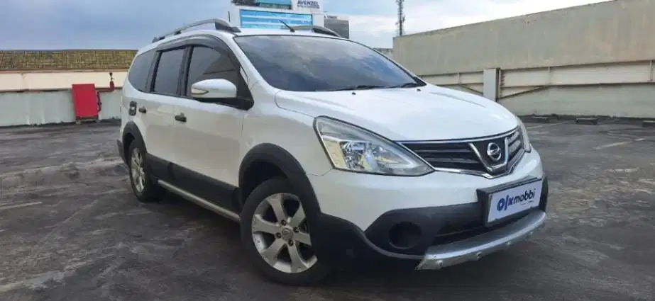 DP RENDAH Nissan Grand livina 1.5 X-Gear Bensin-AT 2015 CBDS