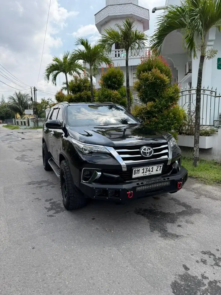 TOYOTA FORTUNER VRZ 2.4 AUTOMATIC 2017