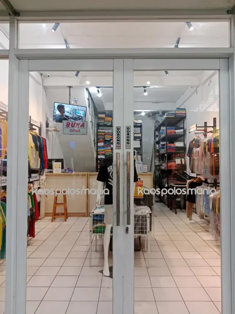 LOKER PRAMUNIAGA TOKO KAOS