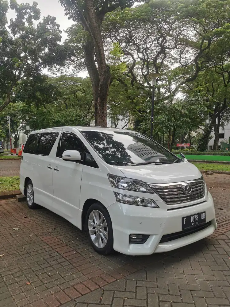 Toyota Vellfire Tipe Z 2009