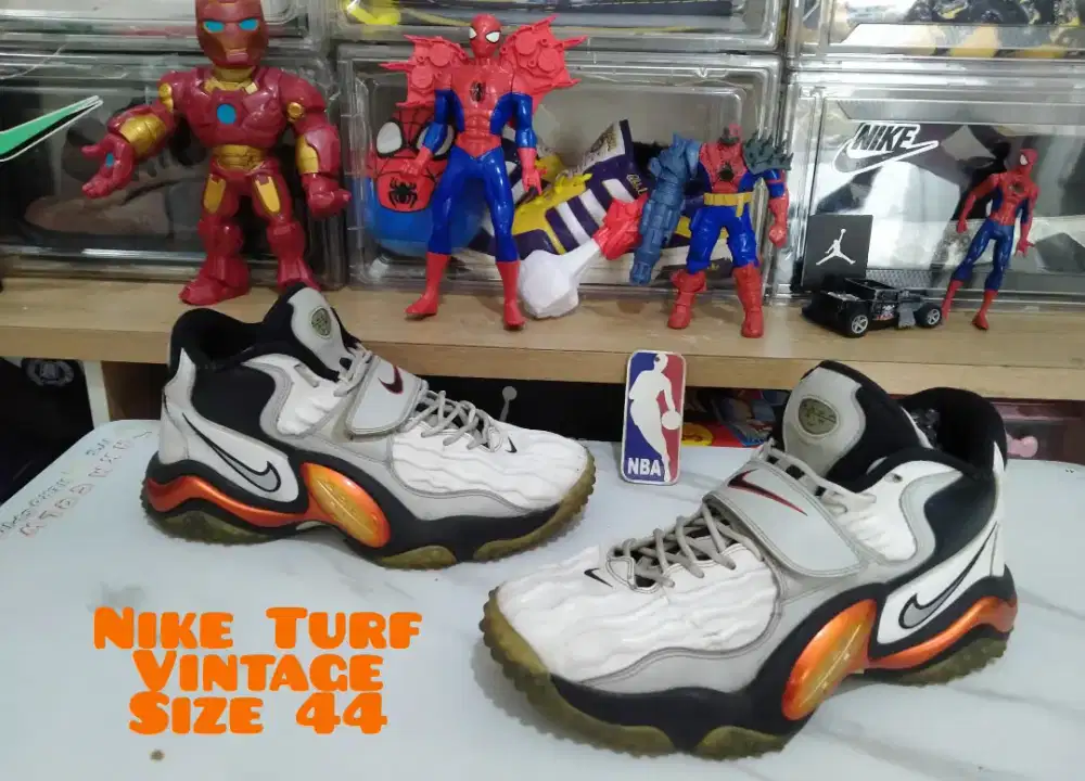 Sepatu Basket Nike Turf Vintage