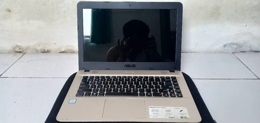 Laptop ASUS X441U Mulus, Intel Core i3 RAM 8GB SSD 128GB, SIAP PAKAI