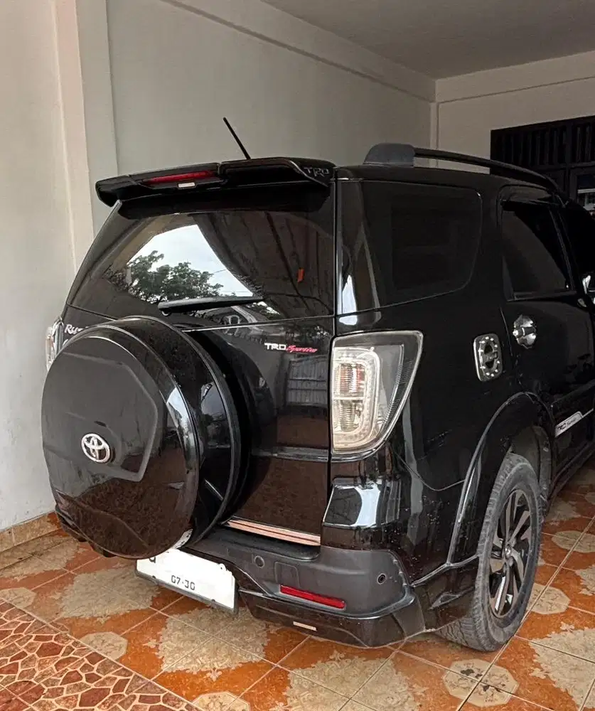 Dijual Rush manual trd 2015