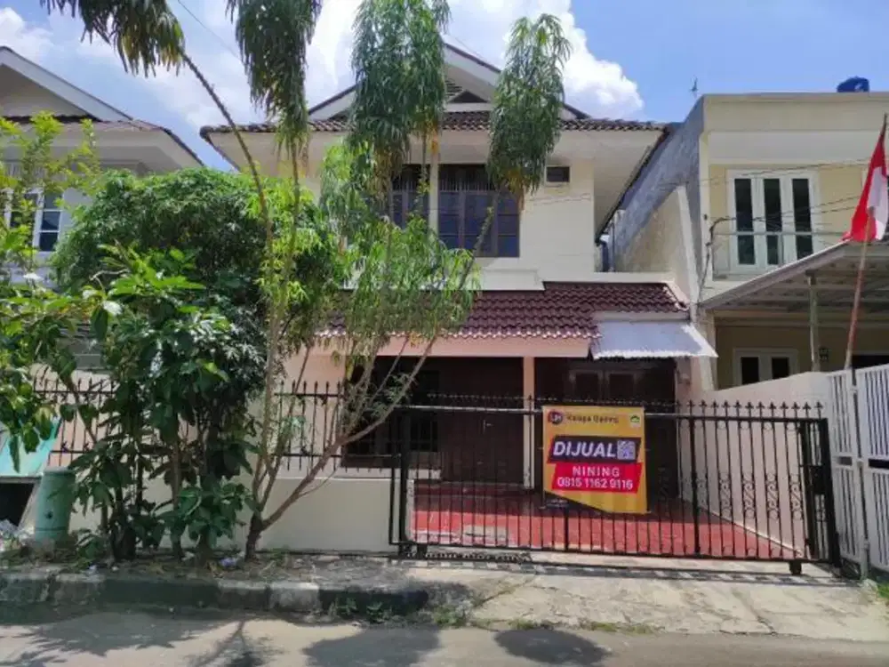 Rumah Lokasi Dekat Taman, Jalan Lebar dan Jarang Ada di Gading Kirana, Kelapa Gading