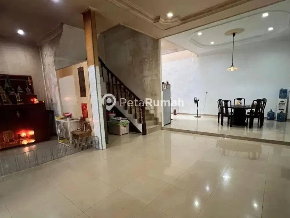 DIJUAL VILLA KOMPLEK CEMARA ASRI - MEDAN ESTATE (rudy)