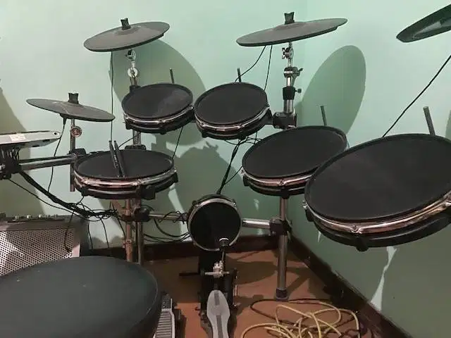 Drum Elektrik Alesis DM10 | Kondisi Bagus | Jarang Dipakai | Jaksel