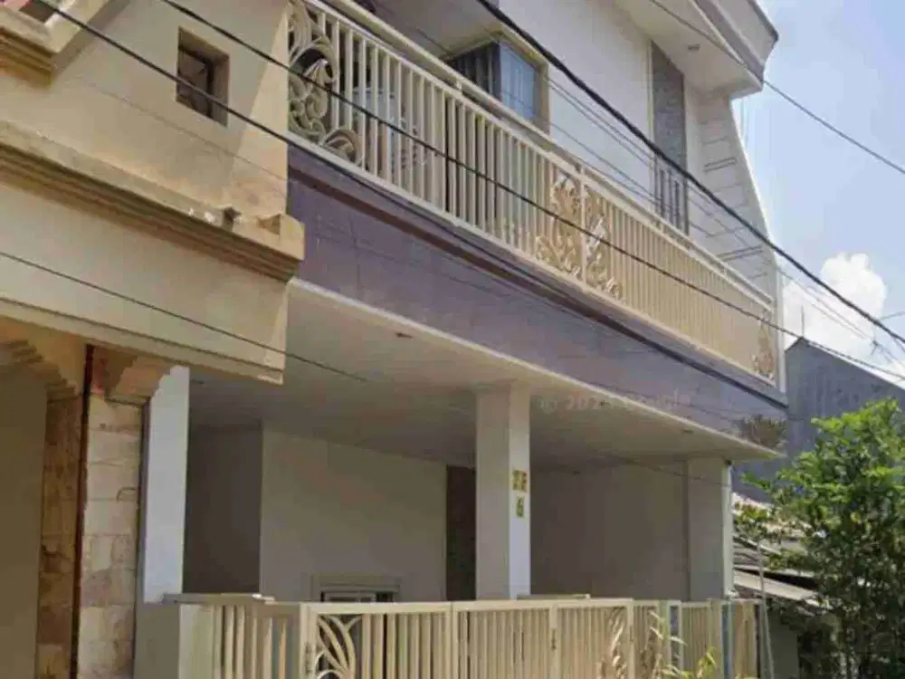 Dijual murah via lelang rumah di Taman Pondok indah Wiyung Surabaya barat