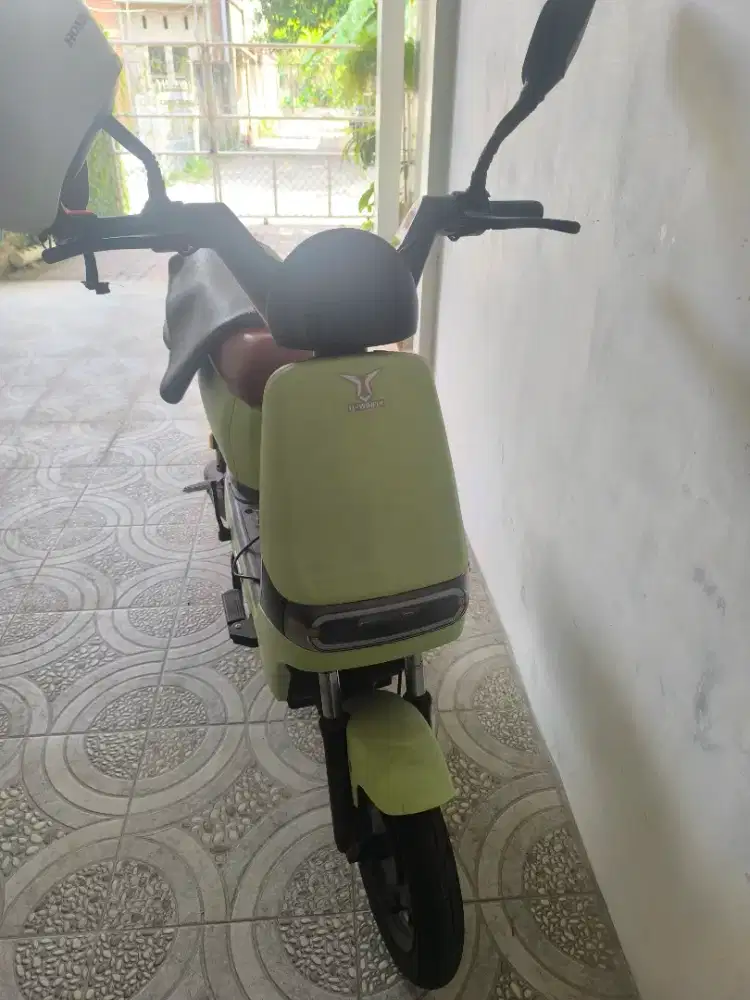 Sepeda listrik uwinfly