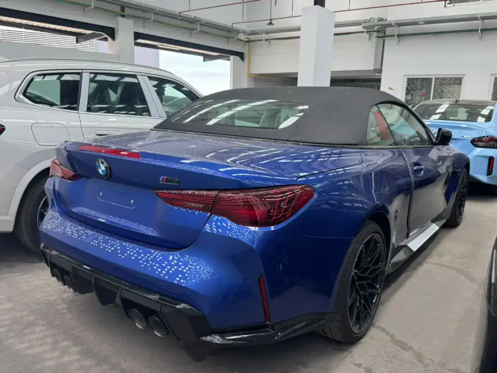 BMW M4 Convertible MxDrive Portimau Blue