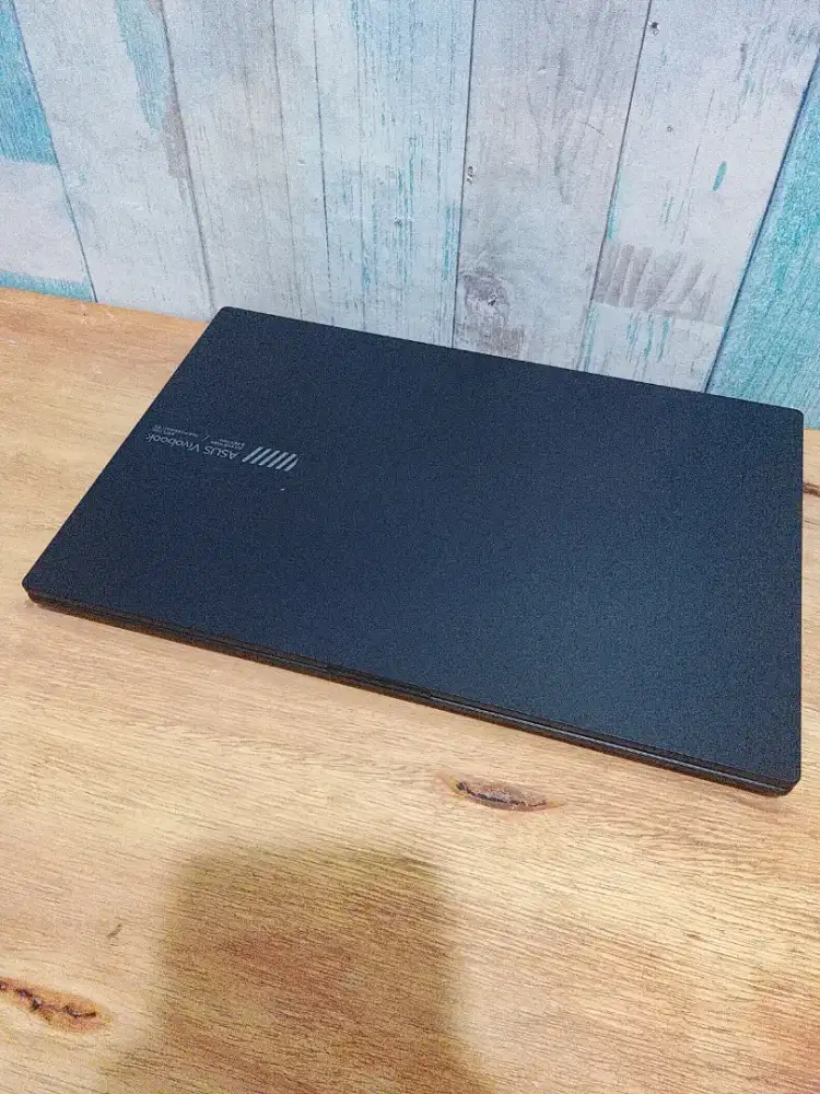 Asus VivoBook Go 1404FA 2023