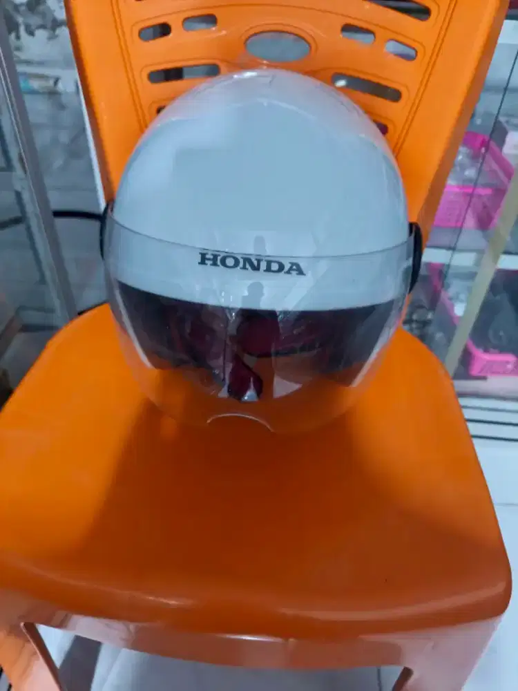 Dijual cepat karena ga terpakai helm scoopy