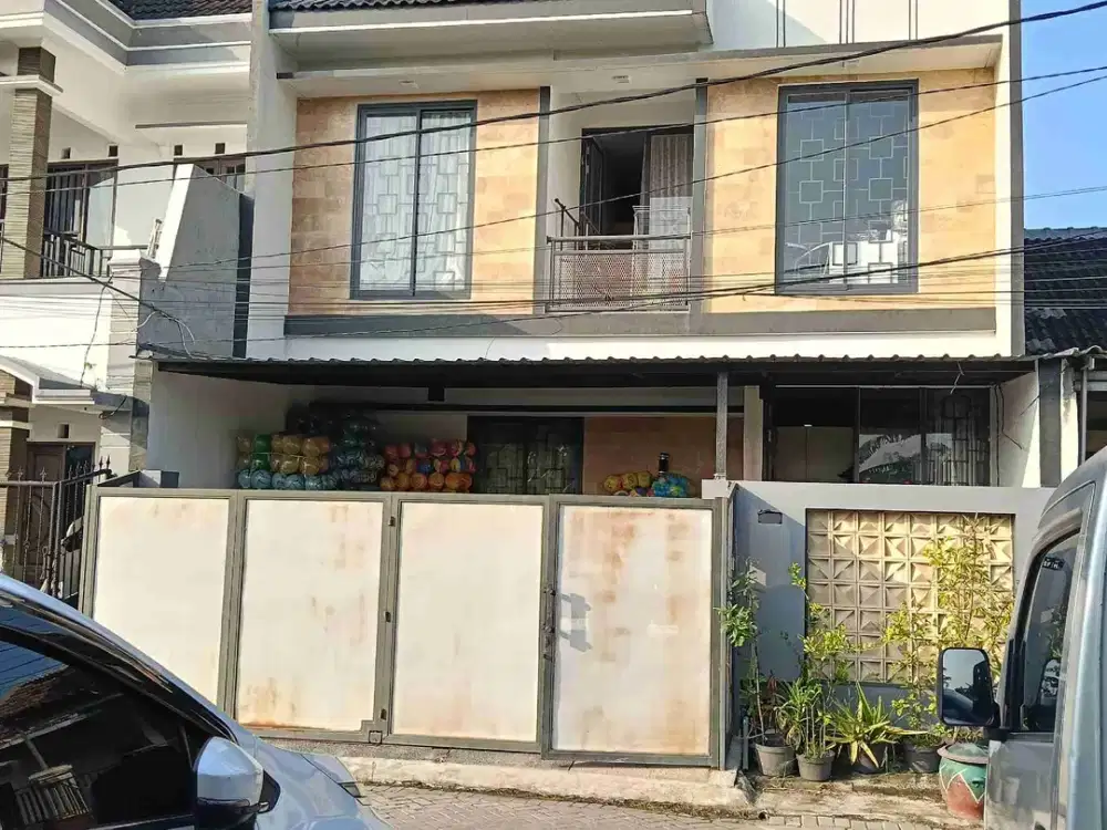 Dijual rumah 2 lantai lokasi Sambikerep surabaya barat lokasi strategis