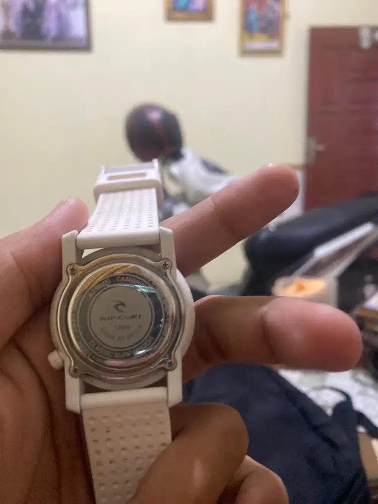 jual jam tangan rip curl