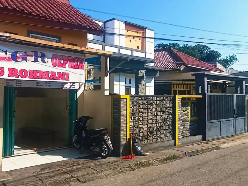RUMAH HUNIAN BISA UNTUK USAHA ADA 2 RUKO
