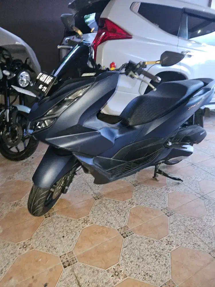 Honda pcx warna biru