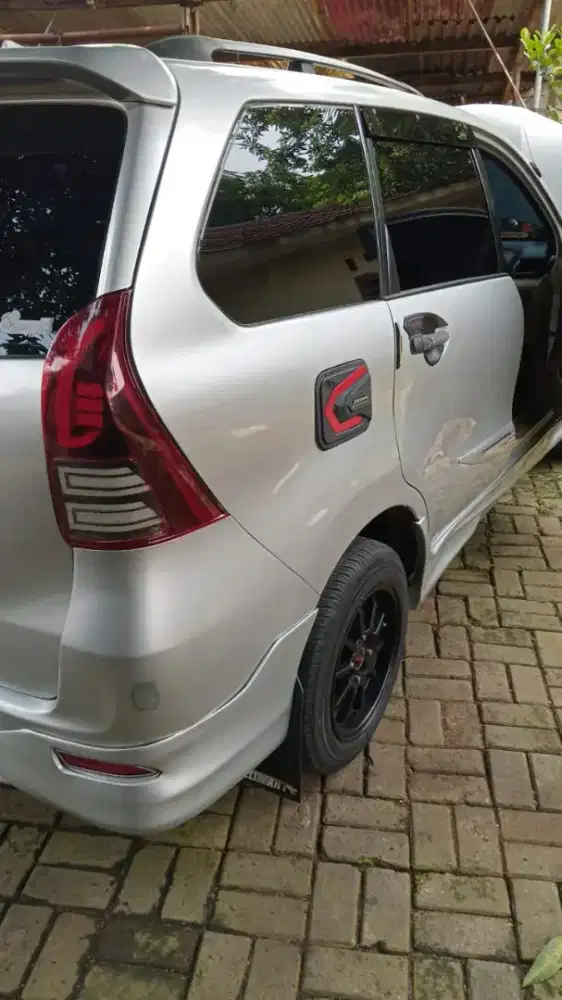 Lowongan Kerja Teknisi dan Helper Poles Salon Mobil