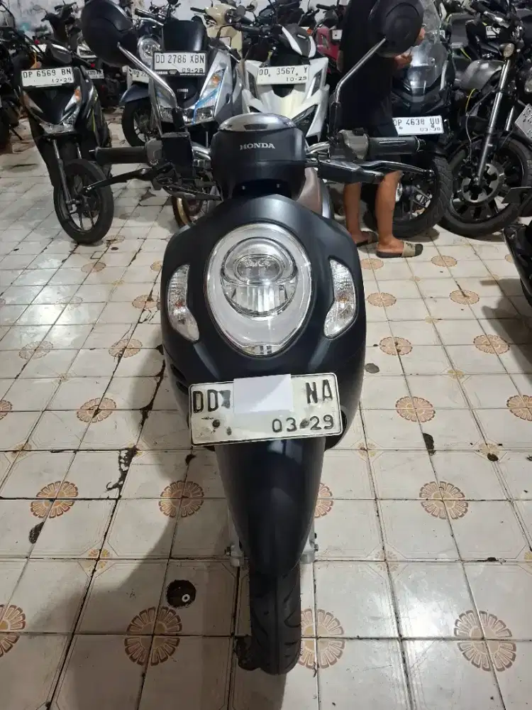 Honda scoopy keyless hitam 2024 NA