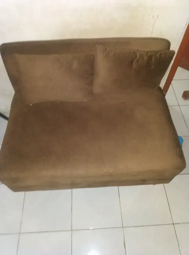 Jual sofa belum 1 bulan