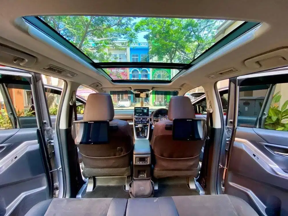 Toyota Innova Zenix HV Hybrid Modelista 2024 nik 2023 Low 20K Free Bbn