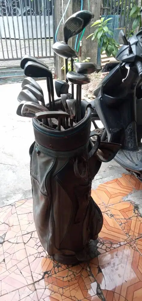 Stik Golf Bekas Original 14 PCS – Iron Set  + 4 Driver