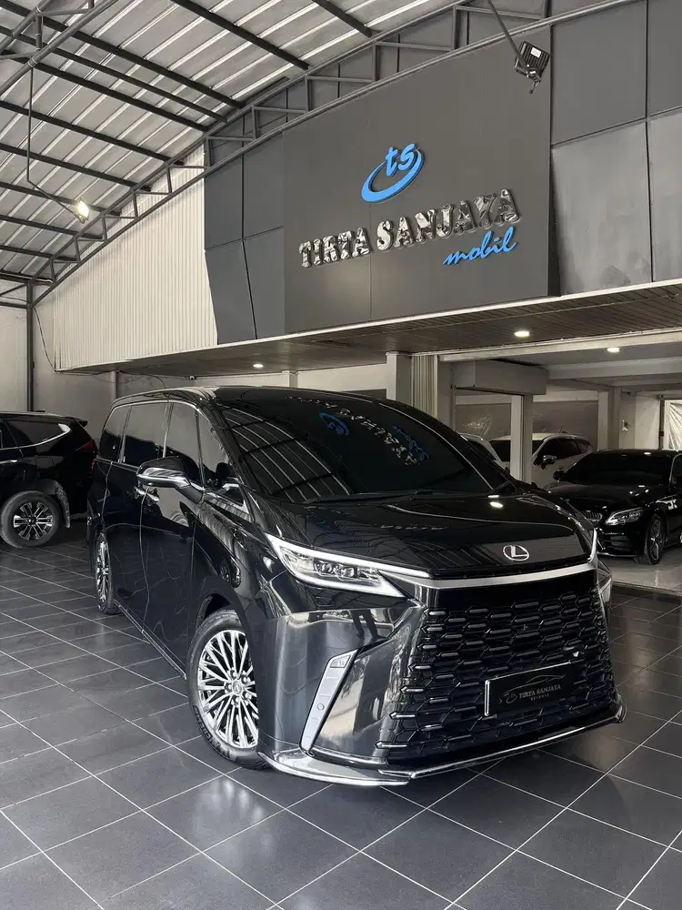 Lexus LM350h VIP 4 Seater 2024 Hybrid NIK 2023