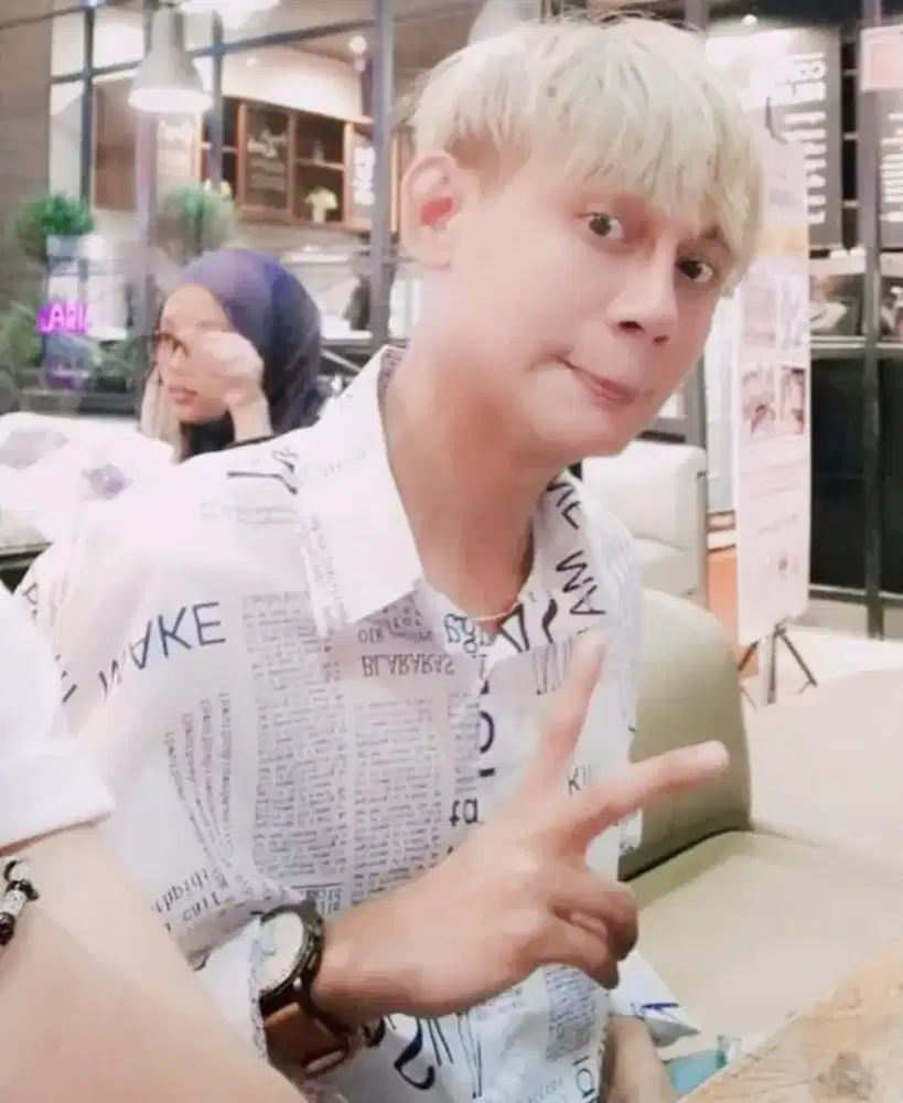 Pria Multitalenta sedang mencari kerja