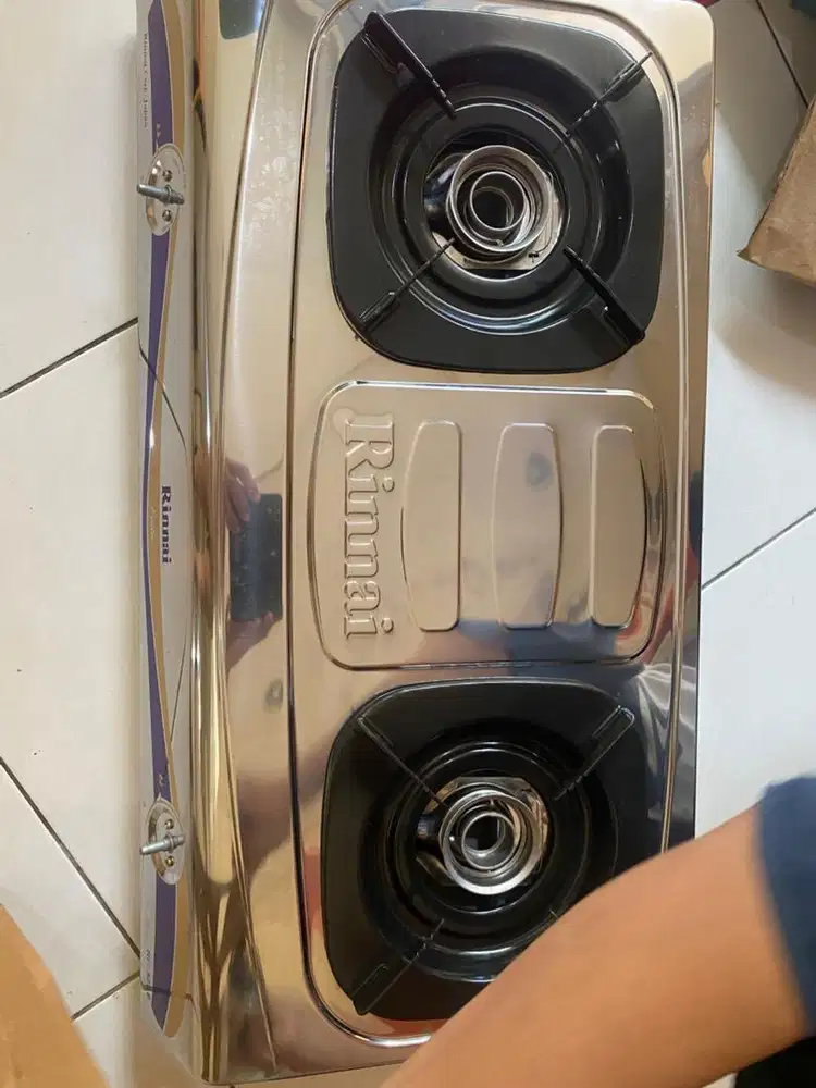 Kompor 2 tungku rinnai