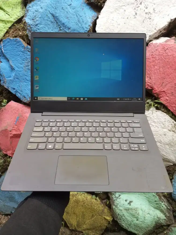 Laptop Lenovo v14 Ram 8GB SSD 256GB No Minuss