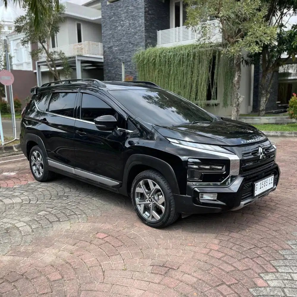 Mitsubishi Xpander Cross Premium CVT Matic 2022 ISTIMEWA DP Minim XL7