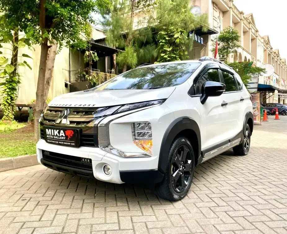 Mitsubishi Xpander Cross Rockford Black Edition 2022 low 20rb 2021