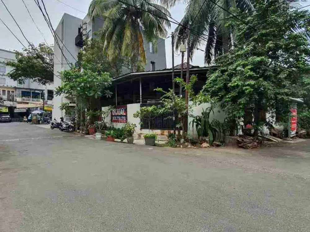 Sampit, blok M Kebayoran Baru, Lt. 250, SHM, hitung tanah, huk, depan taman, hrg 11,9 M nego, murah, strategis, lokasi ok, jarang ada, siapa cepat dapat.