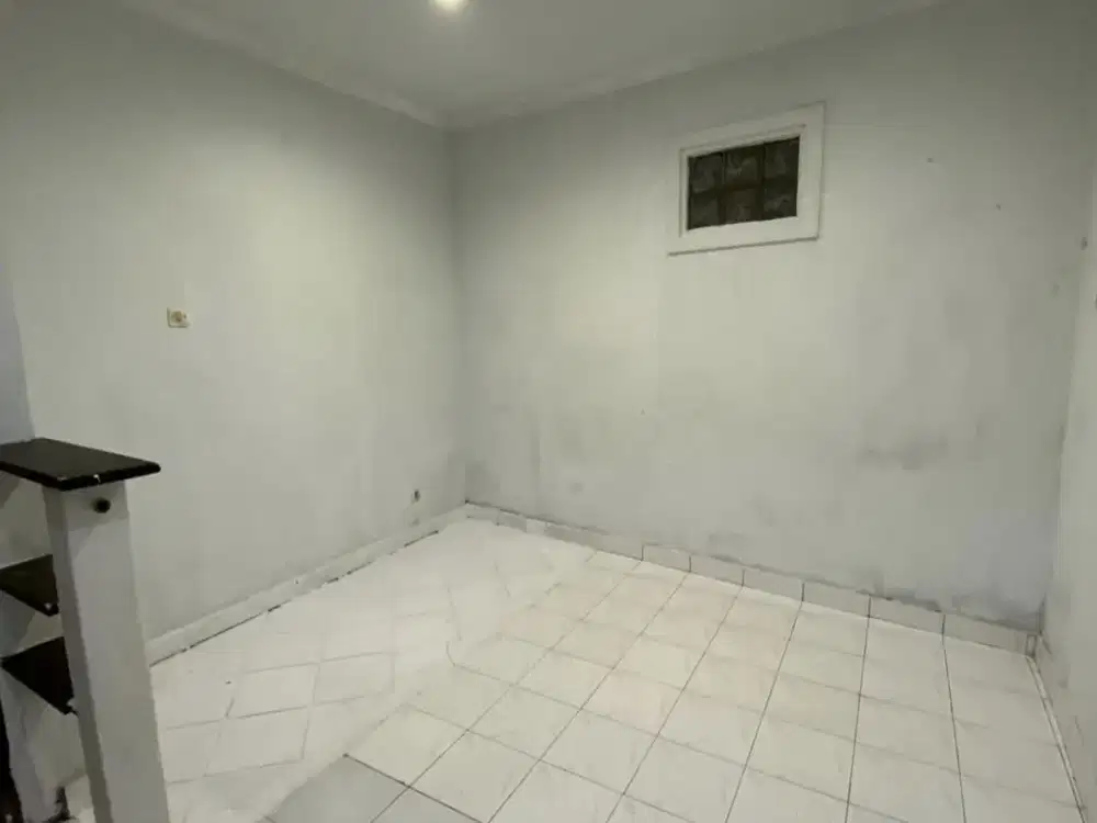 Dijual rumah jalan dukuh sari sesetan Kondisi rumah kosong & siap huni  bisa langsung pindah atau renovasi sesuai selera.