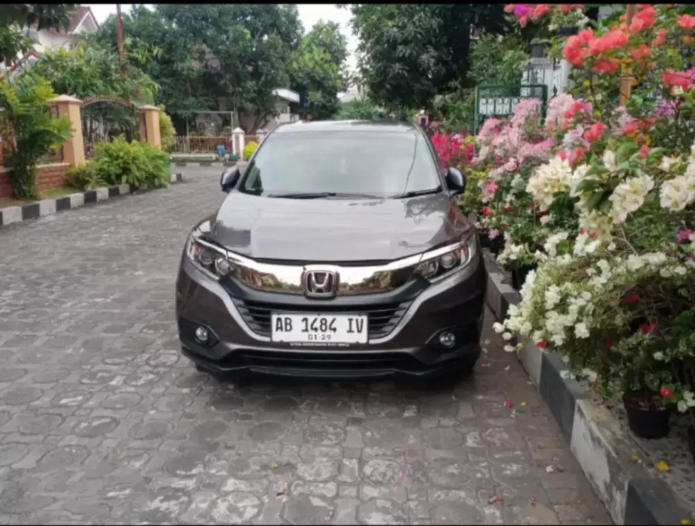 Honda HRV E Matic Thn 2022, servis Record, Km 50rb, AB kota, Pemilik