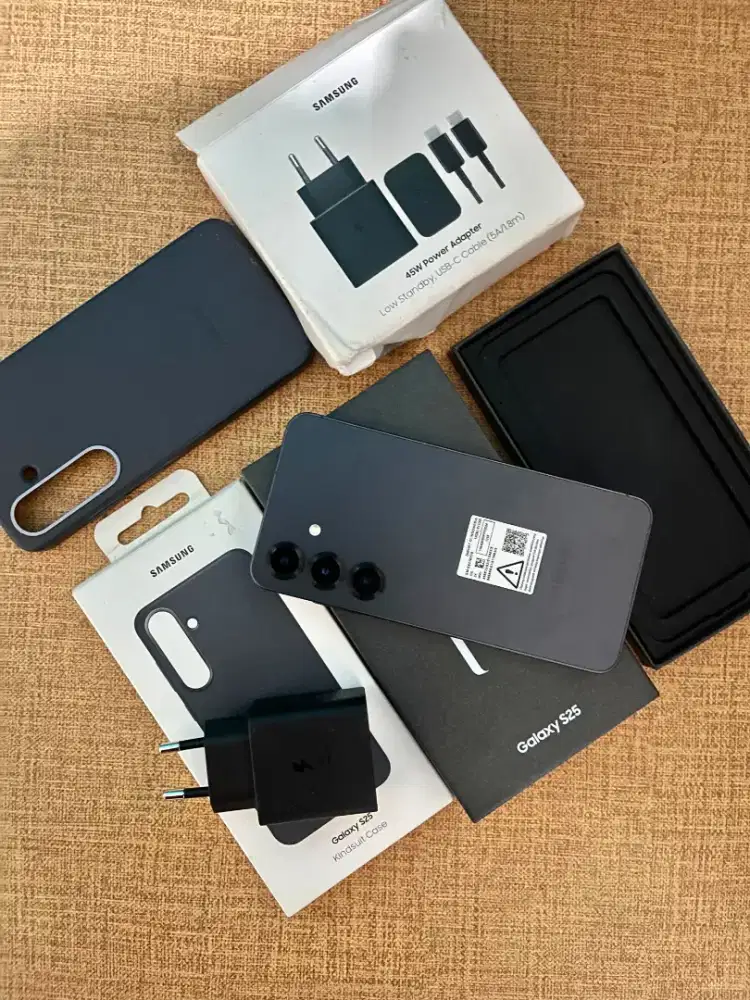 TERIMA JUAL BELI HP IPHONE/ANDROID