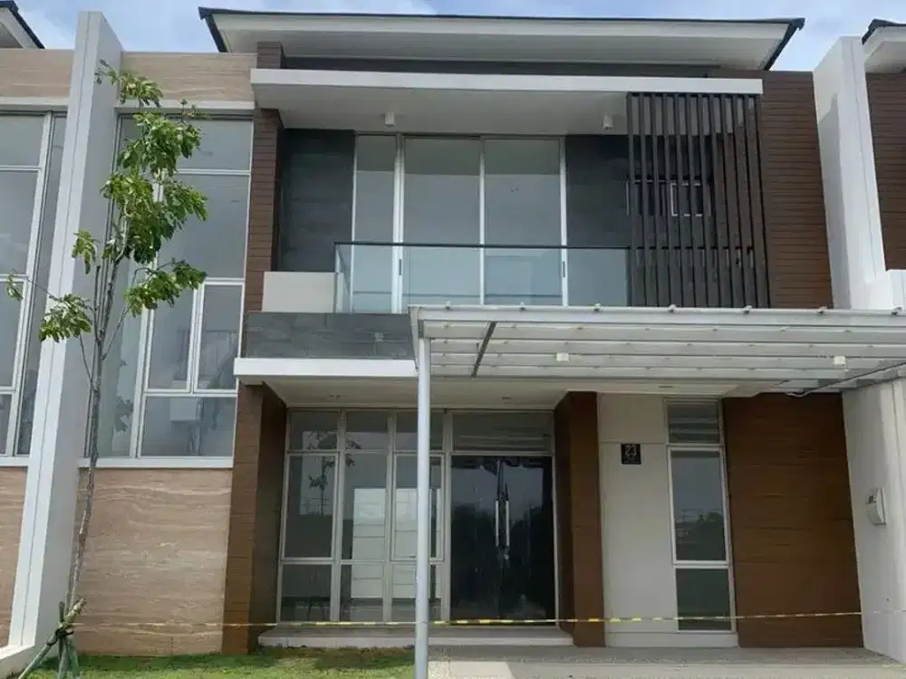 Disewakan Rumah Pik 2 Ukuran 10X20 4 Kamar Harga 220 Juta/Tahun!!