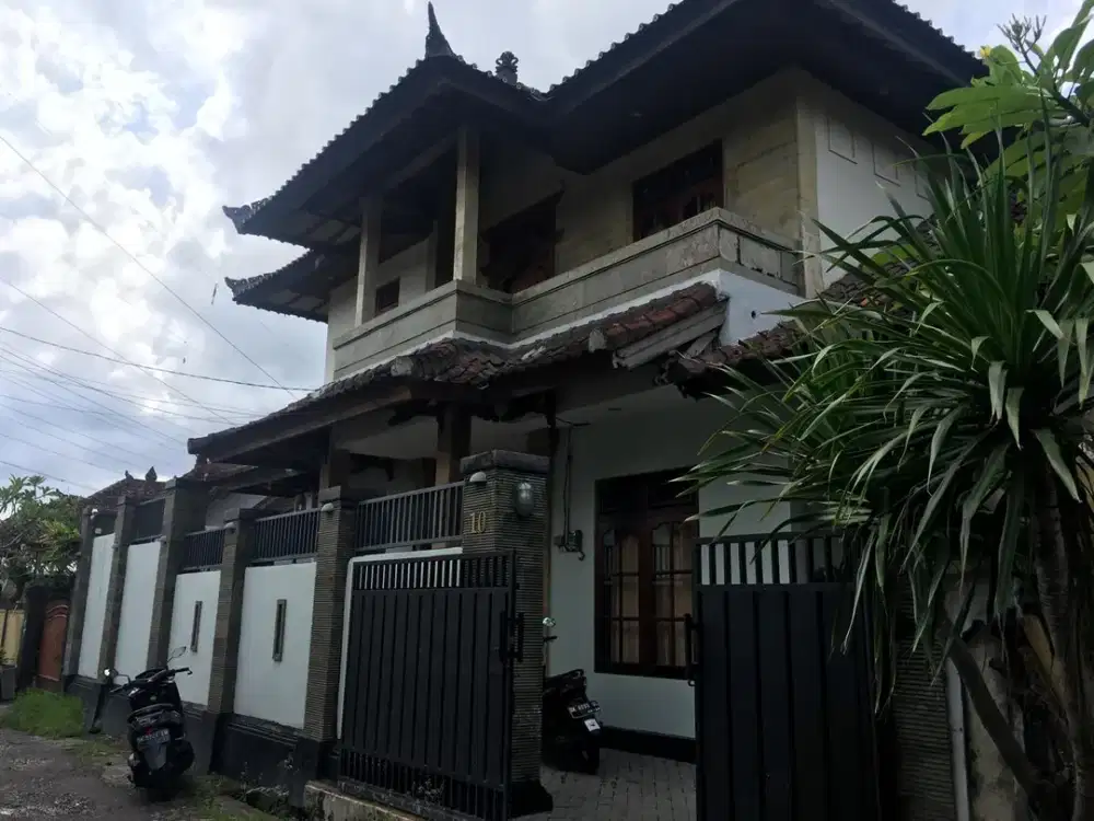 DIJUAL RUMAH MINIMALIS LANTAI 2 Lokasi padang sambian jalan Gunung Mas Denpasar Barat